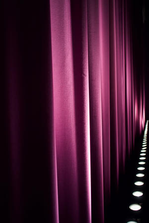 Saal 1: Vorhang